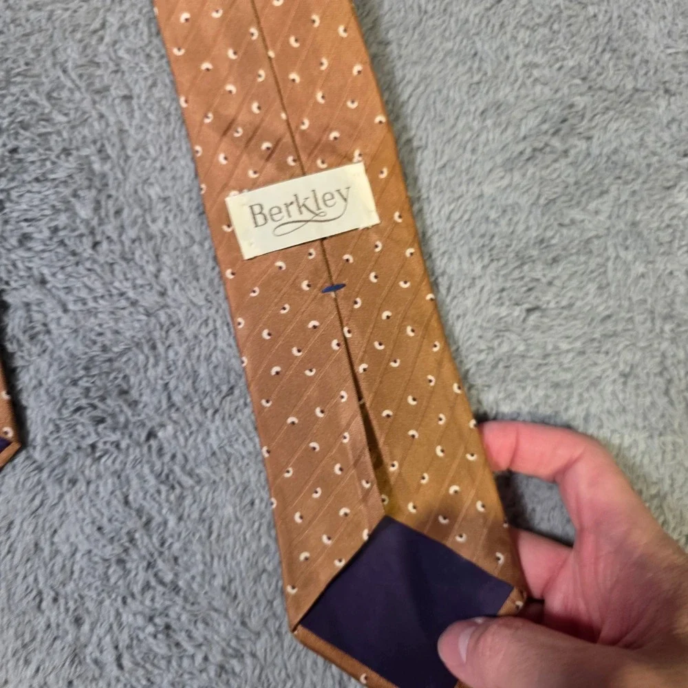 Berkley Mens OS Necktie Bronze Geometric Micro‎ Pattern Classic Width Tie
